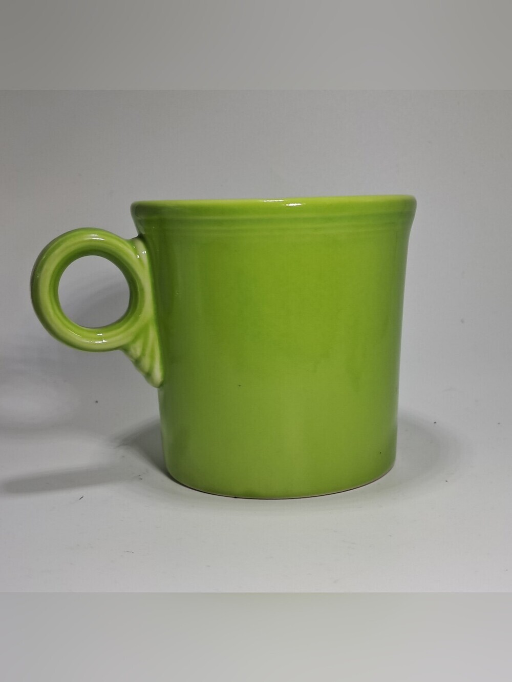 Vintage Fiesta Chartreuse Classic Ring Handle Mug (Retired 1997–1999) - Picture 2 of 7